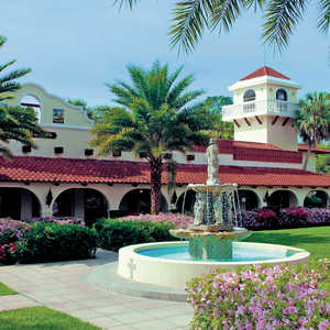 Fontana Courtyard
